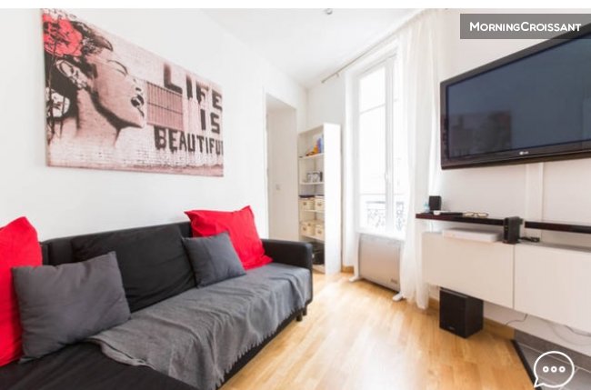 Billie 2 room near Montmartre