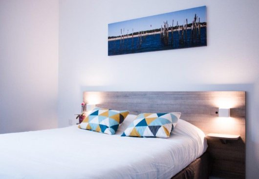 *Student* Studio near airport