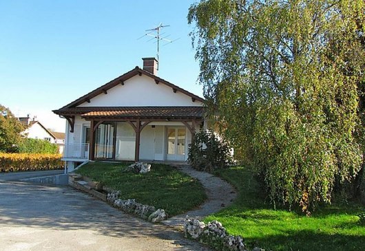 House in the heart of the vineyards