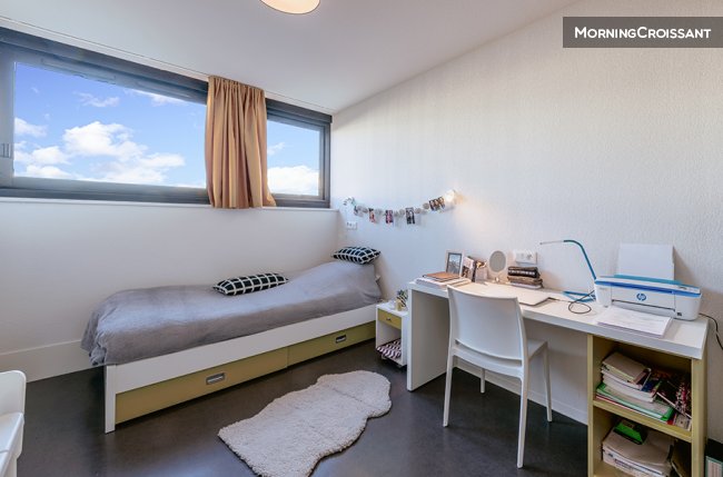 Nice studio in residence