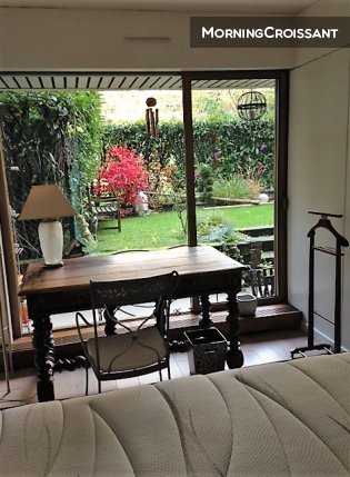 Beautiful apartment with garden