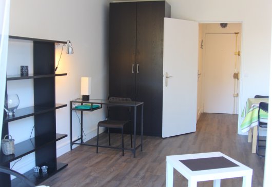 Furnished studio + terrace / Vanves