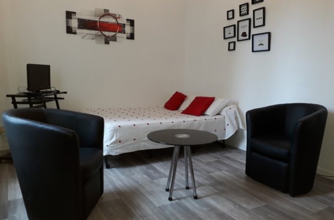 Pau all inclusive furnished centre