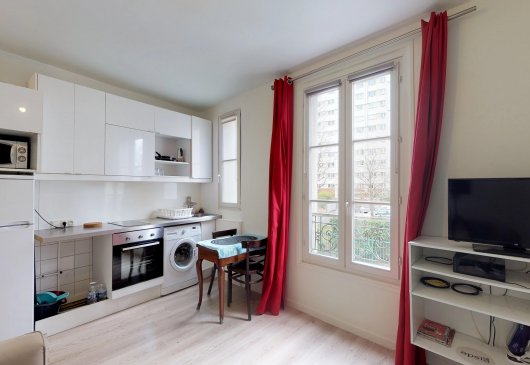 Nice apartment close Metro