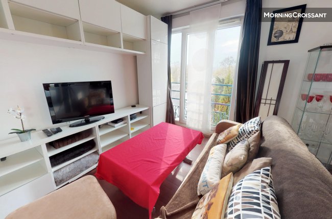 2 BEDROOMS WITH TERRACE & PARKING