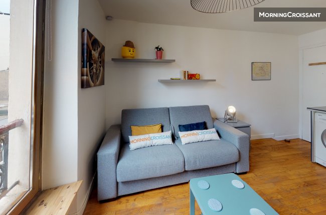 Bright studio near Nation