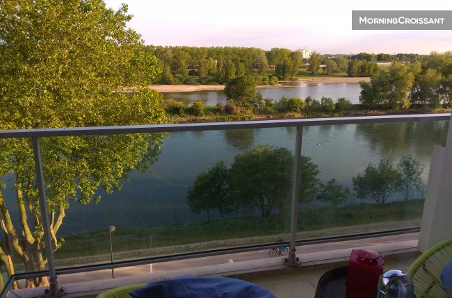 Dinner with a view of the Loire