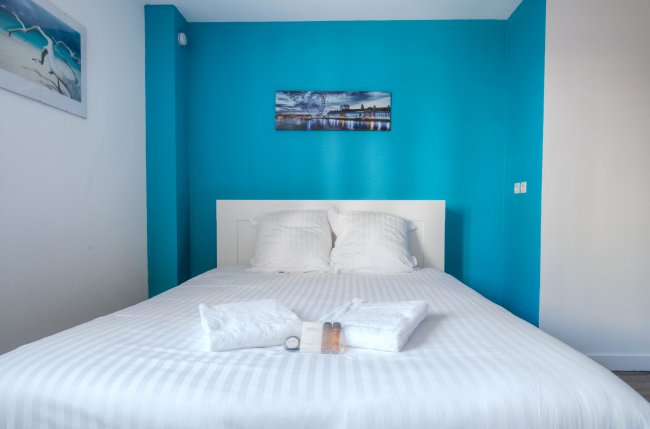 Charming modern and bright studio