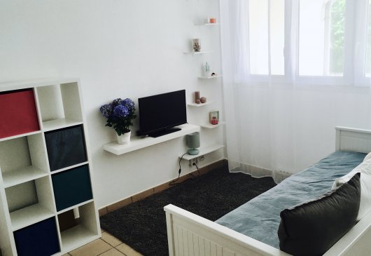 Furnished studio for workers