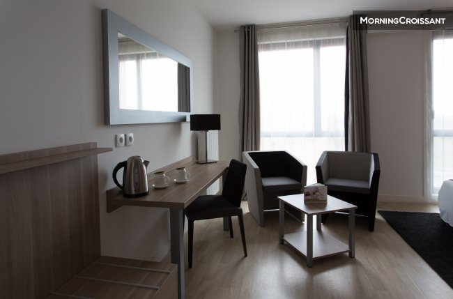 Furnished studio