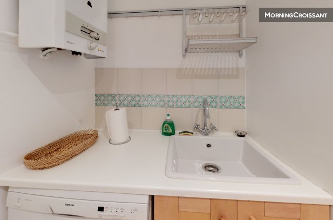 2 BDR apartment Montmartre