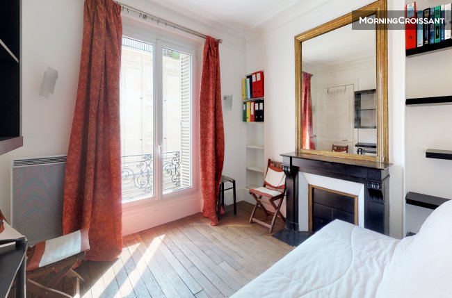 2 BDR apartment Montmartre