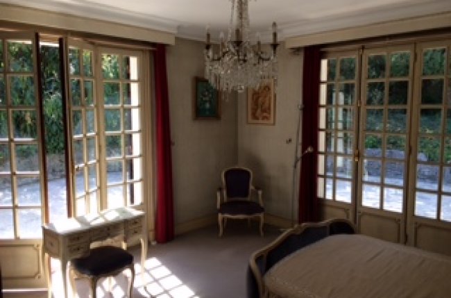 Studio of 50 sqm in house