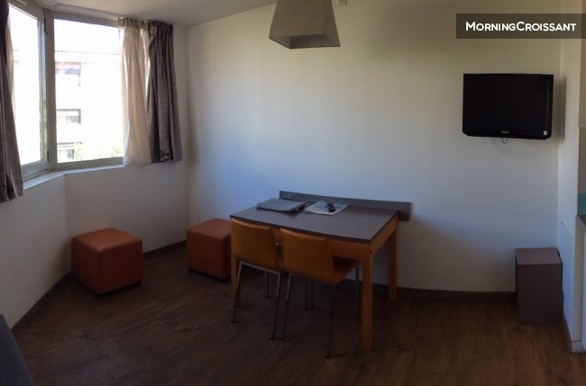 1 bedroom flat with swimming pool