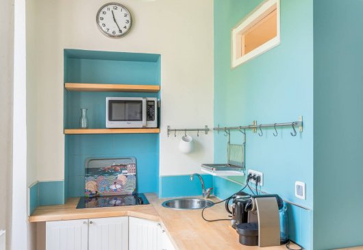 Quiet studio apartment