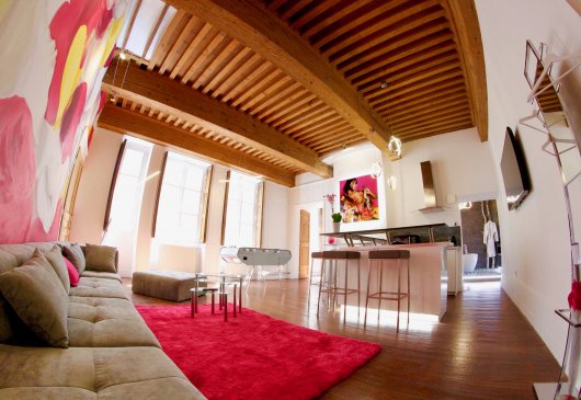 In the heart of old Lyon, Tour rose