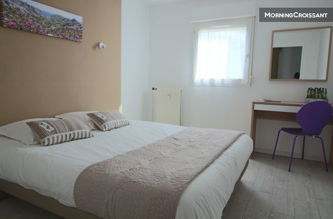 Studio Double Bed