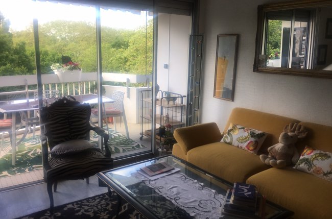 Pretty bright 3-bedroom apartment w