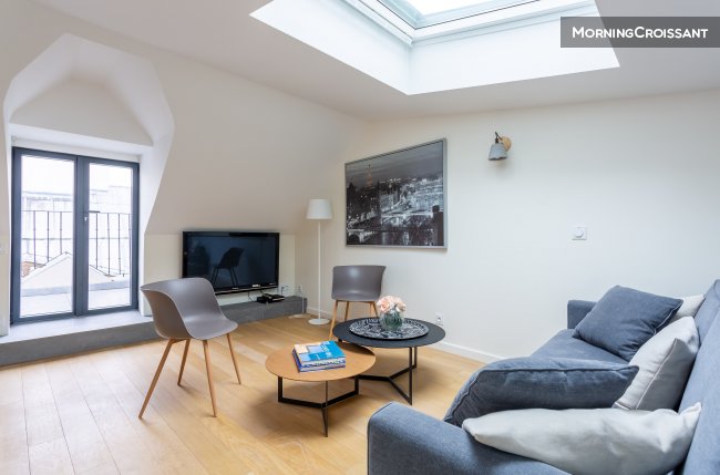Luxury loft , AC, terrace, BBQ
