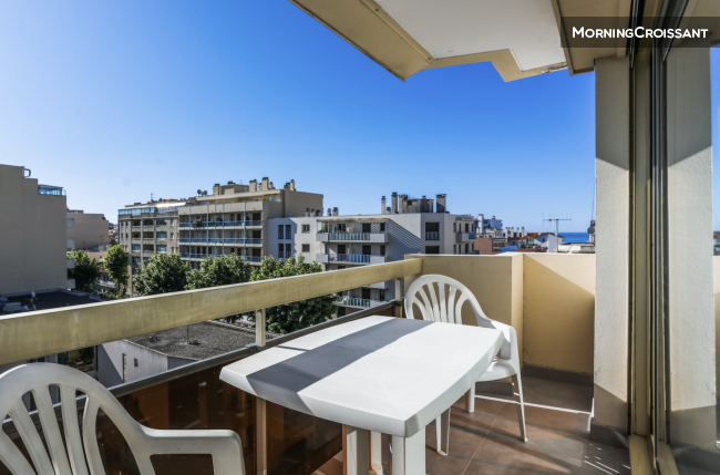 Modern studio in Juan les Pins