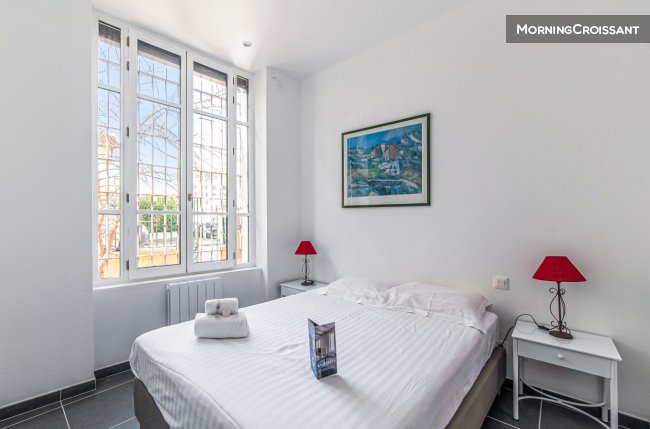 Charming quiet 1BR flat w/ terrace