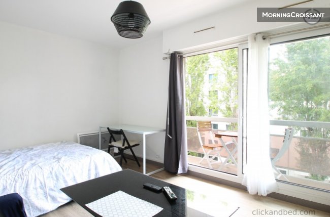 Large studio Issy les Moulineaux