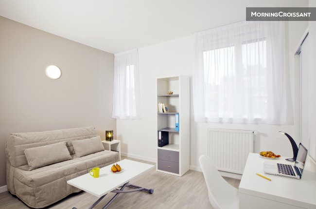 Fully equipped studio