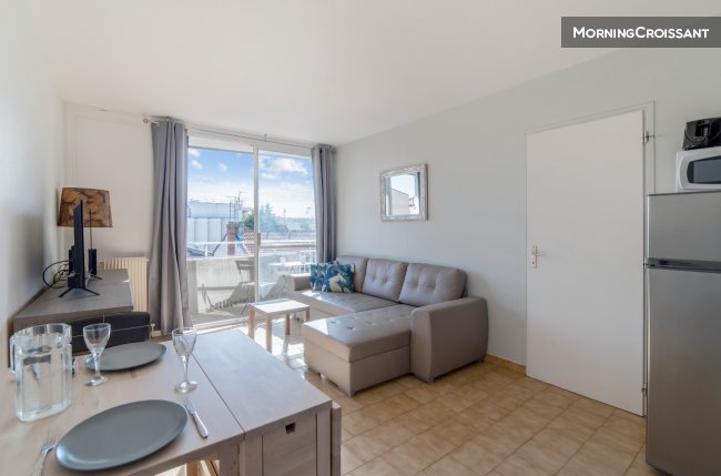T2 with balcony - Villeurbanne