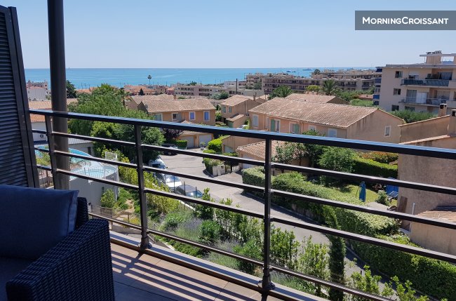 Luxury apartment sea view + terrace