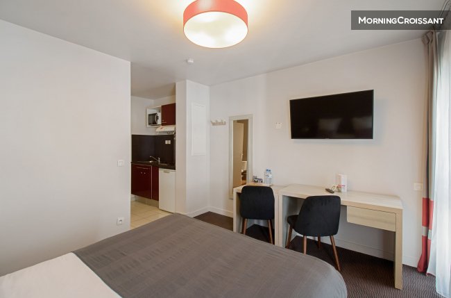 Nice studio with hotel services