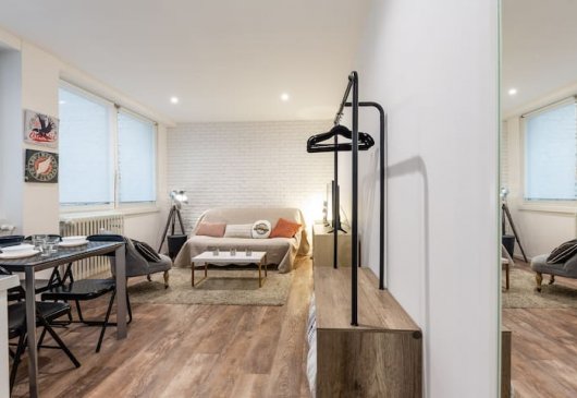 Comfortable falt in quiet location