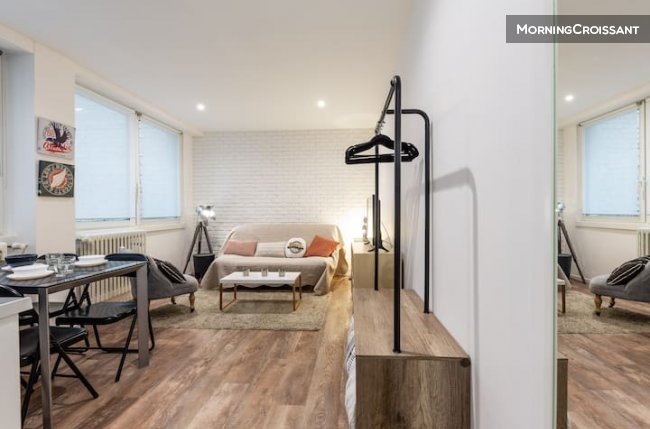 Comfortable falt in quiet location