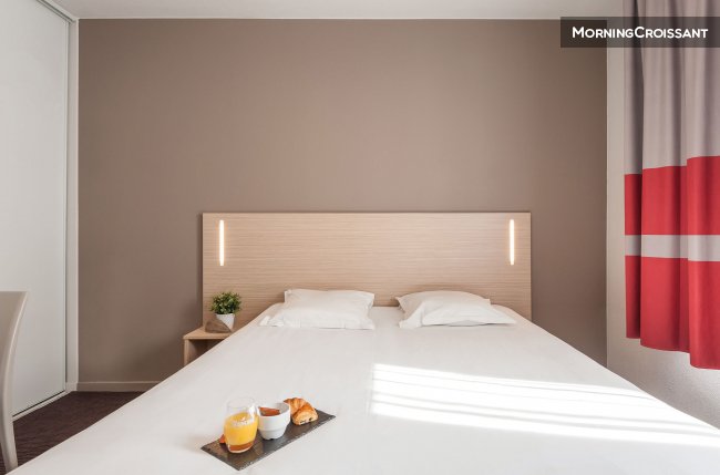Nice studio with hotel services