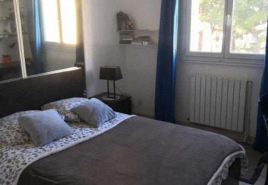 furnished room to let