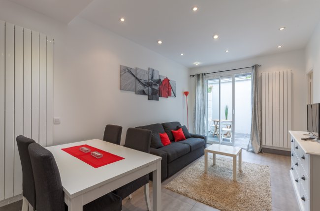 Beautiful apt 60m2 near centre