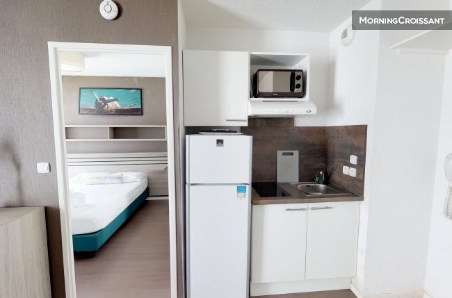 1BR in residence