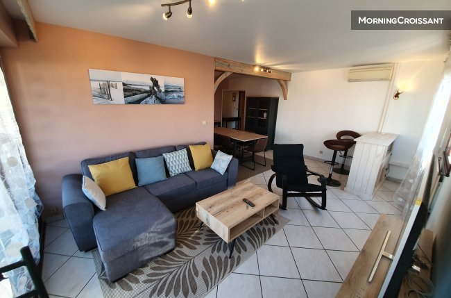 Lyon Parilly. 2BR flat with balcony