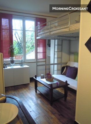 Nice studio 10 min from PARIS