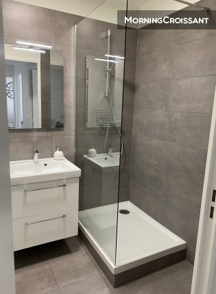 Charming 2 room flat refurbished