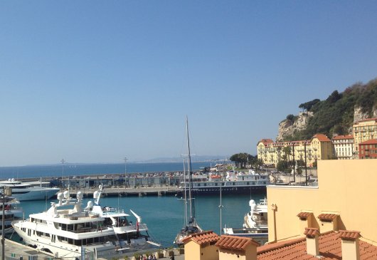 F1 stand/view of port