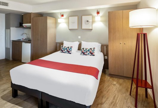 Comfortable 1 room apartment in res
