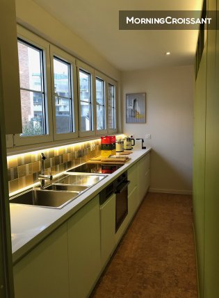 Charming 1BR flat on garden renovat