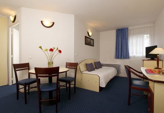 Beautiful T2 with hotel services
