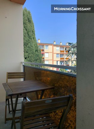 Bright 3 room apartment