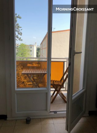 Bright 3 room apartment