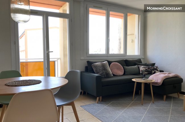 Bright 3 room apartment