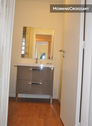Studio 28 sqm + loggia - longchamp
