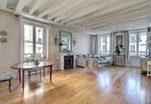 Cute apartment 2 bedrooms in 12th