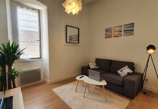 3 room apartment, pedestrian street