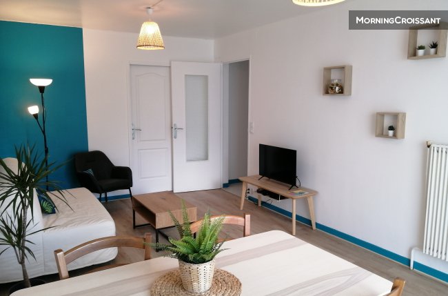 Room 2 of 13m2 in a T3 of 67 m2